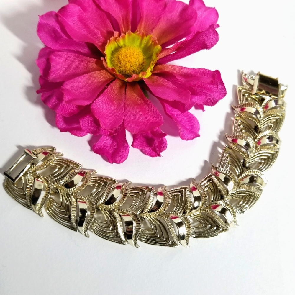 Vintage Rousseau bracelet pale gold tone wide linked panels leaves leaf